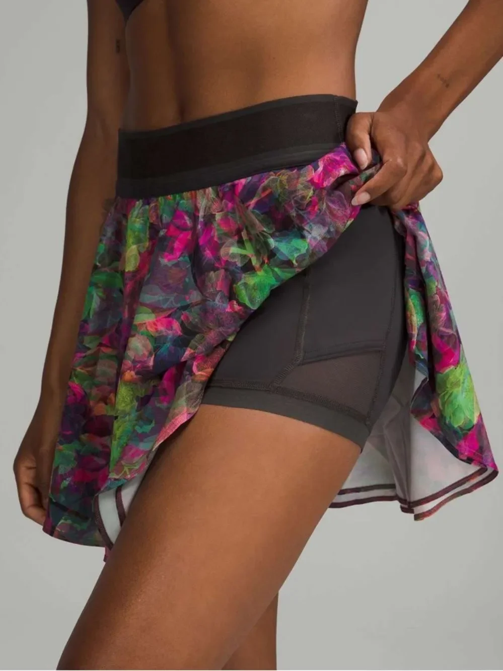 Lululemon 10 Court Rival High-Rise Tennis Skort Vivid Floral Black Waistband